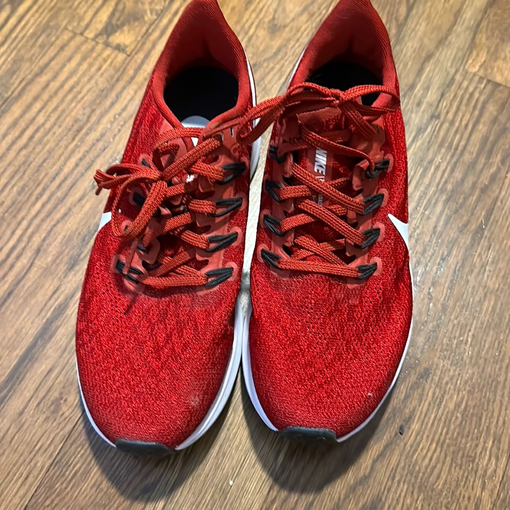 Women’s Nike Zoom Pegasus 36 - Size 7, Maroon/Deep Red